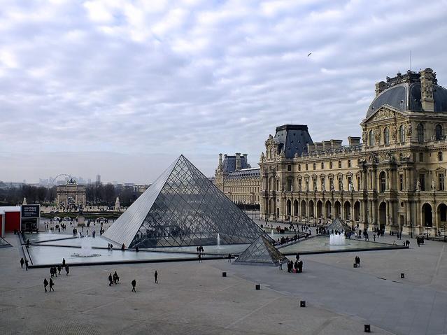 Louvre Pyramid